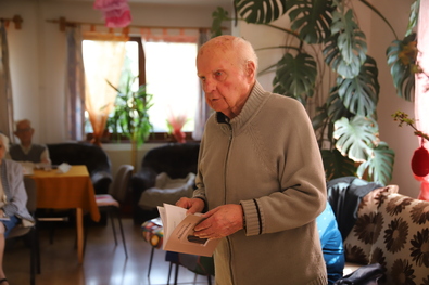 Puskás Attila felolvas a könyvéből. Fotó: Albert Levente