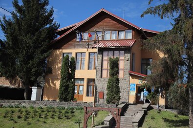 Hármas település a Kövesi út mentén