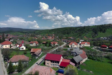 Többmillió lej útkorszerűsítésre (Dálnok)