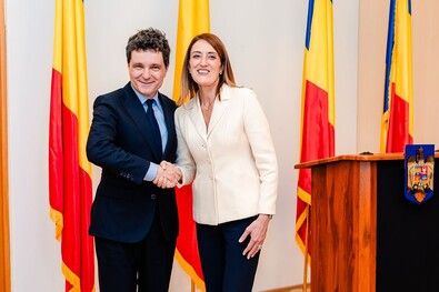 Fotó: Facebook / Nicușor Dan