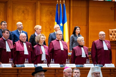Egyenlők és egyenlőbbek a megszorítások idején