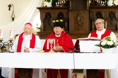 Bodó Imre gyémántmiséje