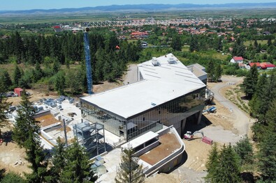 Halad az élményfürdő építése Kovásznán