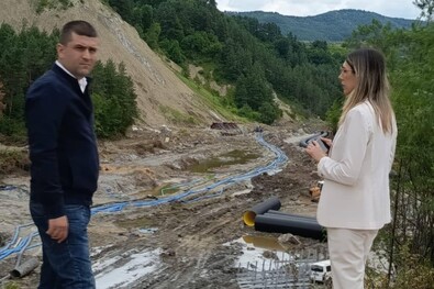 Diana Buzoianu környezetvédelmi és Radu Miruță gazdasági miniszter Parajdon. Fotó: Facebook / Diana Buzoianu