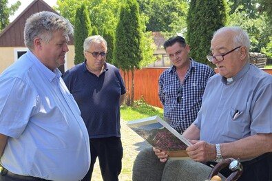 Elbúcsúztatták Bereczi István gelencei plébánost