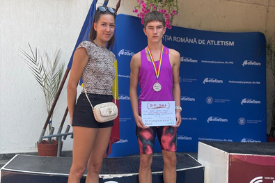 Kolozsi Árpád Kristóf és edzője, Horovitz Hanna. Fotó: Sepsiszentgyörgyi ISK