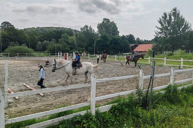 A lovaglás kedvelt program a cukorbetegek táborában.  A szerző felvétele