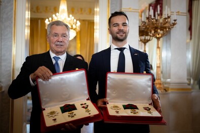 Kitüntették Farkas Bertalant és Kapu Tibort (Magyar Szent István Rend)