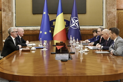 Hitelminősítőkkel tárgyaltak