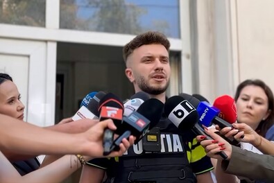 Andrei Jianu fogta el a helyszínről menekülni próbáló elkövetőt. Képernyőfelvétel: Facebook / Poliția Română