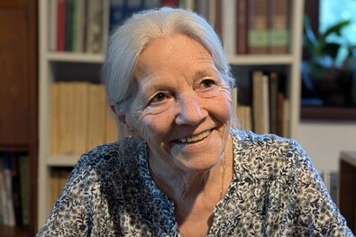 Az értelmes munka mámoros boldogsága (Beszélgetés Tulit Ilona egykori magyartanárral, tanfelügyelővel, tankönyvszerkesztővel)