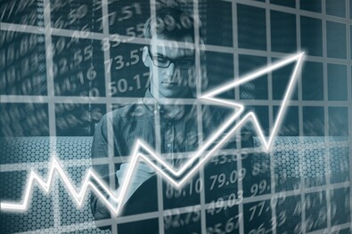 Hiába az adóemelés, tovább nőtt  a költségvetési deficit