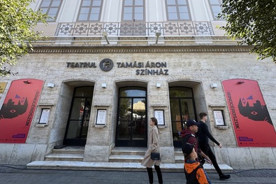 Felújítás vár a Tamási Áron Színház épületére. A szerző felvétele