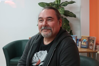 Kovács Attila író Baróton. A szerző felvétele