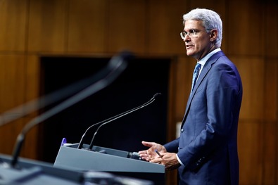 Dragoș Pîslaru európai ügyekért felelős miniszter szerint a nyugdíjreform még nem történt meg. Fotó: Facebook / Dragoș Pîslaru