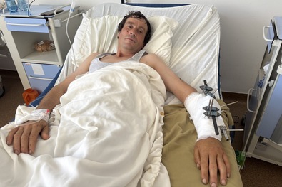 Hosszú gyógyulás és bizonytalanság elé néz  az áldozat (Vargyasi  medvetámadás)