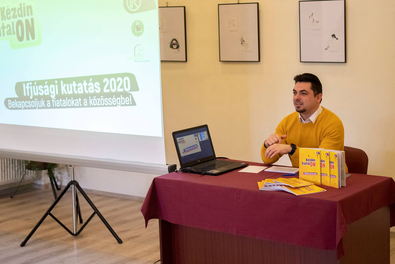 Kézdivásárhelyi fiatalok jövőképe:  itthon maradnának, de változást akarnak