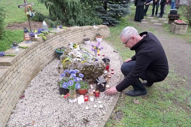 A Meg Nem Született és Elveszített Gyermekek Emlékhelye Baján. Fotó: Facebook / Érczy Ramón Attila