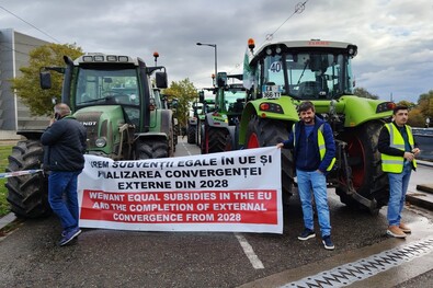 Tiltakozik a gazdatársadalom