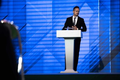 Szijjártó Péter a minszki konferencián. Fotó: Facebook / Szijjártó Péter