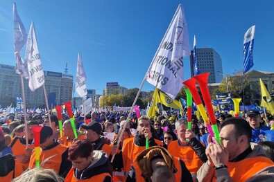 Elegük van a csak őket érintő megszorításokból. Fotó: Facebook / Confederatia Nationala Sindicala „Cartel ALFA”