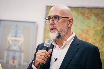 Kelemen Hunor szerint gazdaságélénkítésre is szükség van. Fotó: Facebook / Kelemen Hunor