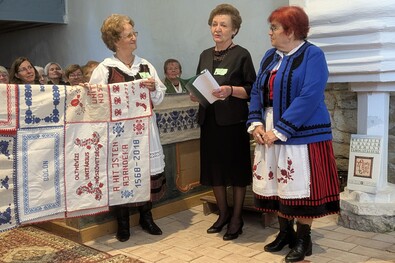 Középen Adorjáni Gyöngyvér. Fotó: a szerző archívumából