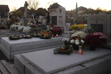 Világít/ott/unk (Személyes)