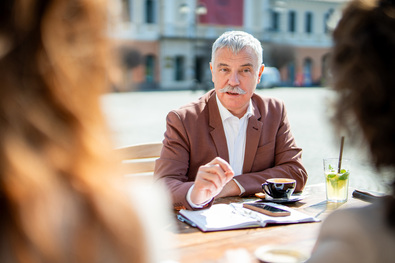 Biztos pontok válságos időkben (Beszélgetés Tamás Sándorral, Kovászna Megye Tanácsának elnökével)
