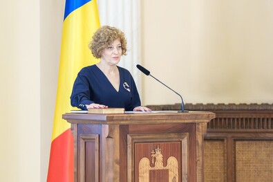 Továbbgyűrűzik a különnyugdíjak ügye