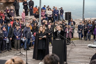 Dévai unitárius zarándoklat Dávid Ferenc emlékére