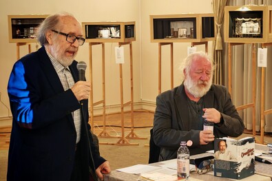 Olvasatokban az élet (Borcsa  János  könyvbemutatója  Kézdivásárhelyen)