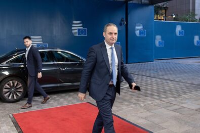 Románia lehívhat 21,41 milliárdot