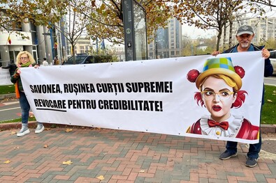 Tüntetés Lia Savonea ellen