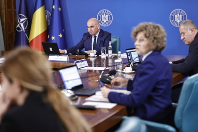 A kormányülésen is napirendre került a veszteséges állami vállalatok ügy. Fotó: gov.ro