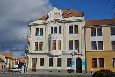 A kézdivásárhelyi városháza. Borúsak a kilátások. A szerző felvétele