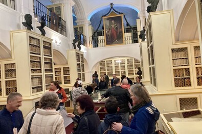 Látogatók a Teleki Tékában. Fotó: Facebook / Teleki Téka – Bibliotheca Telekiana