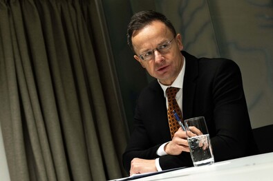 A külgazdasági és külügyminiszter Brüsszelben. Fotó: Facebook / Szijjártó Péter