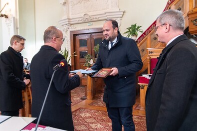 Pro Partium díjjal tüntették ki a nemzetpolitikai államtitkárt. Fotó: Facebook / Nacsa Lőrinc