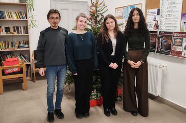 Sánta Imre és az újabb díjazottak: Gácz Dorottya, Borboly Boglárka Zsófia és Koncz Dorka. A szerző felvétele