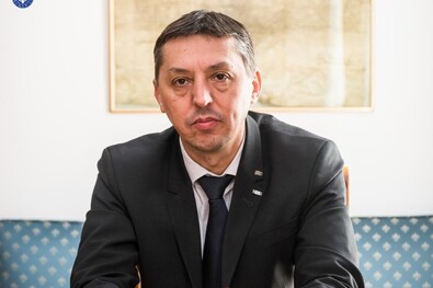 Lemondott Daniel David  oktatási miniszter