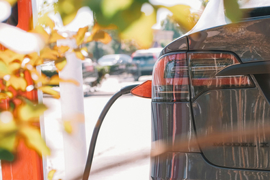 Világszerte nő az elektromos járművek száma