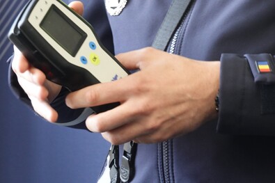 Jogosítvány nélkül, illetve ittasan vezettek