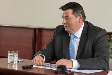 A közvita elmaradt, érthető az ellenkezés (A prefektus a helyi adók elleni tiltakozásokról)