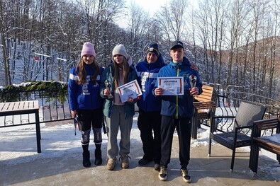 Belföldön és Szlovákiában is dobogóra álltak (Alpesi sí)