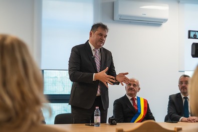 Cseke: Egy időben terjesztik be a reformcsomagokat