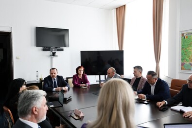 Teljesítményalapú bérezés, változó ügyeleti formák