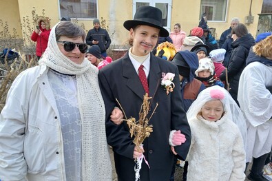 Farsangolók tavaly Középajtán. A szerző felvétele
