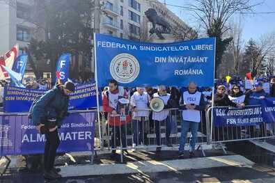 A megszorítások ellen tüntettek a pedagógusok