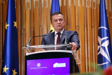 Egymásnak feszültek a büdzsé miatt